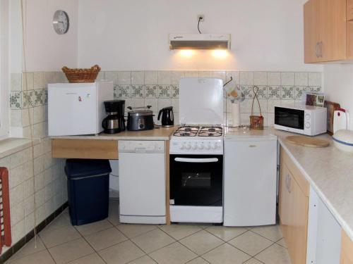 Holiday Home Maria (pse115)