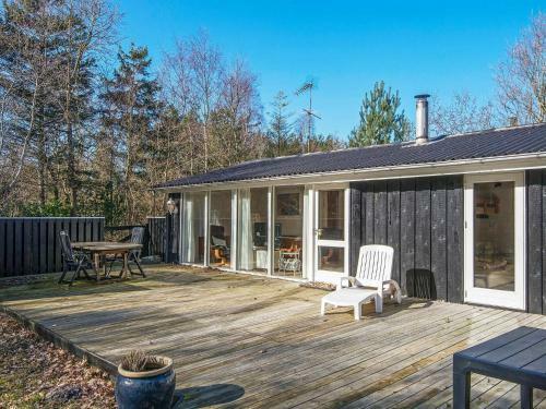 Three-bedroom Holiday Home In Glesborg 5