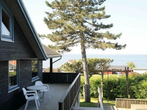 Three-bedroom Holiday Home In Esbjerg V 2