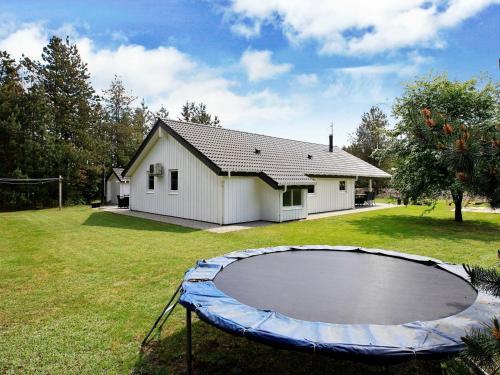 Holiday Home Hindb�rvangen