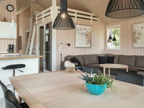 Holiday Home Fan� XVII