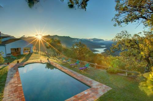 Dehesilla De Algar Villa Sleeps 8