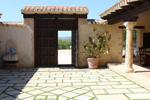 Hotel Complejo Rural Cortijo Trifillas