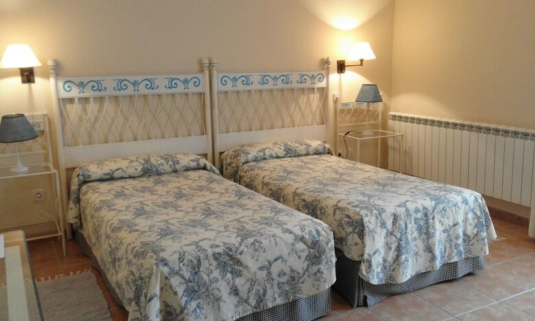Hostal Rural Cumbres De Castilla