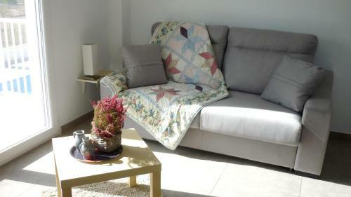 Apartment Pareja La Herrada