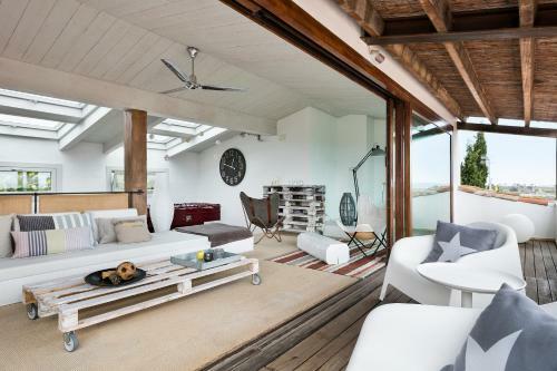 Home Deco Marenya House Costa Brava