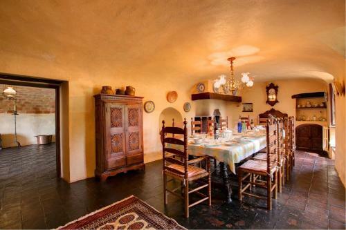 Sant Miquel De Cruilles Villa Sleeps 15 Pool Wifi