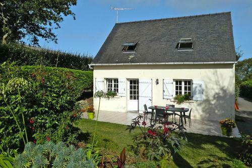 Holiday Home Beuzec-cap-sizun - Bre06292-f