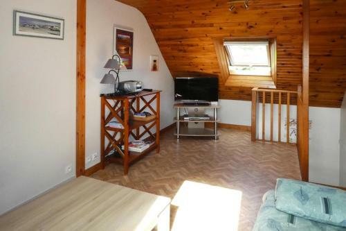 Holiday Home Beuzec-cap-sizun - Bre06292-f