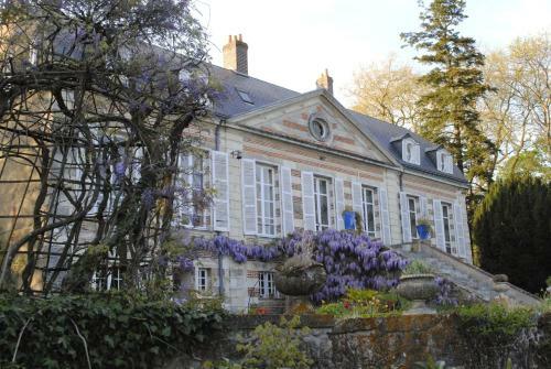 G�te Du Ch�teau De La Gavolerie