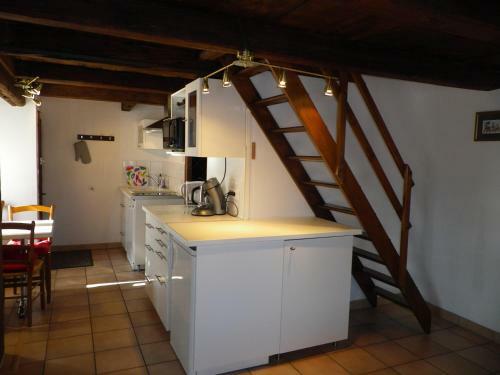 Hostal A L'arc En Ciel