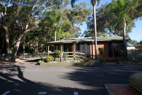 Hotel Shelley Beach Cabins