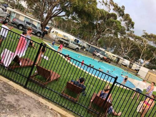 Hotel Shelley Beach Cabins