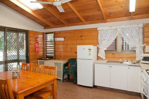 Hotel Shelley Beach Cabins