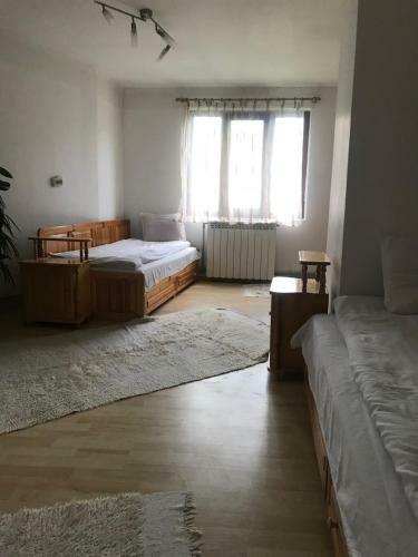 Hostal Sharkova Guest House