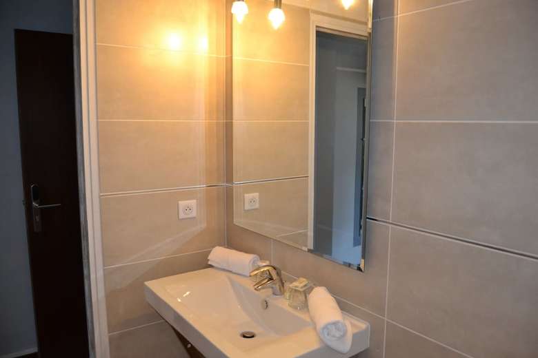 Hotel Cyrnea