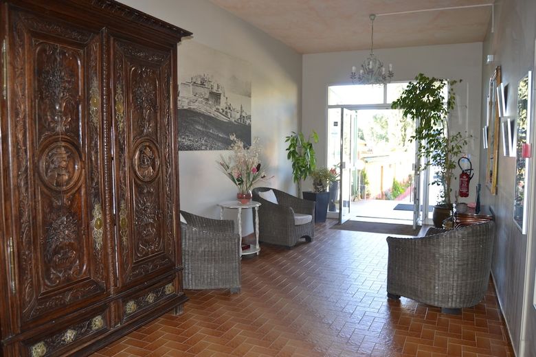 Hotel Cyrnea