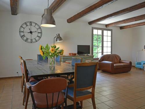 Villa Beautiful Bastide Near Forest In Brouzet-les-quissac
