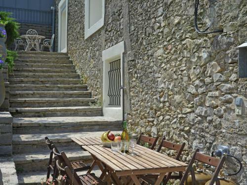 Villa Beautiful Bastide Near Forest In Brouzet-les-quissac