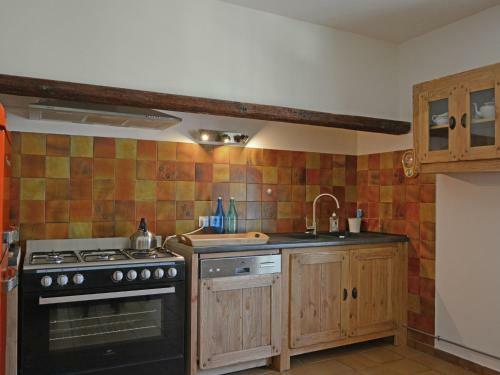 Villa Beautiful Bastide Near Forest In Brouzet-les-quissac
