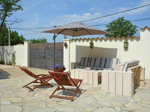 Villa Beautiful Bastide Near Forest In Brouzet-les-quissac