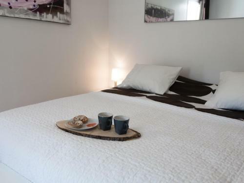 Lovely Villa In Castelnau-d'aude With Swimming Pool