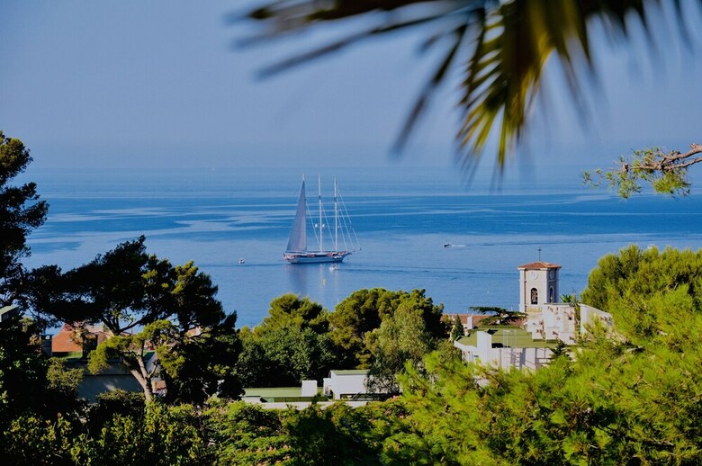 Hostal The Address Cassis