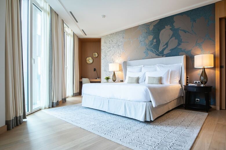 Royal Champagne Hotel & Spa