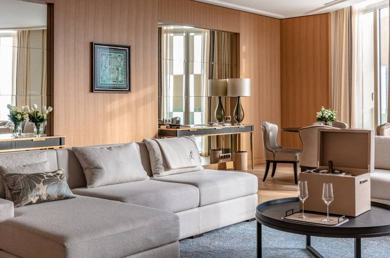 Royal Champagne Hotel & Spa