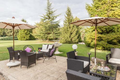 Hotel Logis Les Pigeons Blancs