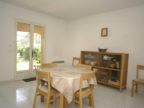 Spacious Holiday Home In Draguignan With Large Pool