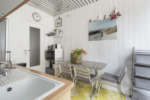 Dinard Centre, Le Wilson, Maison � 100m De La Plage