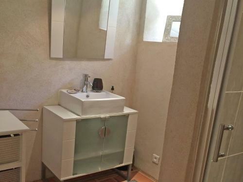 Charming Holiday Home In Faucon With Swimming Pool