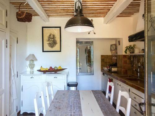 Sprawling Mansion In Frejus With Swimming Pool
