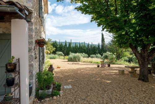Bed & Breakfast Le Mas Des Romarins