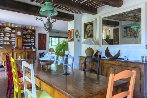Villa Parasols