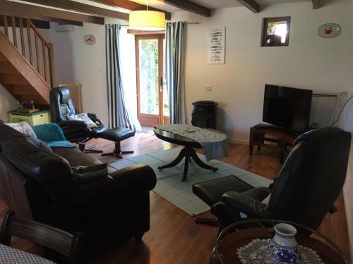Emerald Coast Gites And Lodge