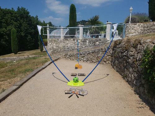 B&B With Charm, Quiet, Kitchen, Sw Pool.