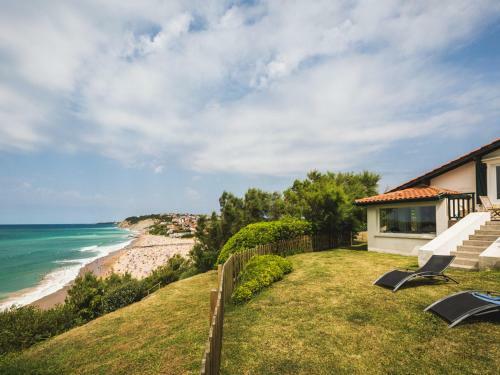Guethary Villa Sleeps 6 Air Con Wifi