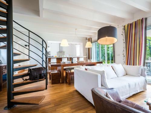 Guethary Villa Sleeps 6 Air Con Wifi