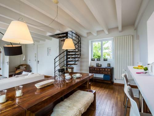 Guethary Villa Sleeps 6 Air Con Wifi