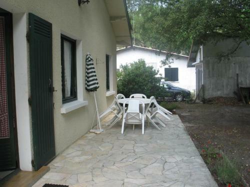 Villa � Proximit� Du Lac - 2433