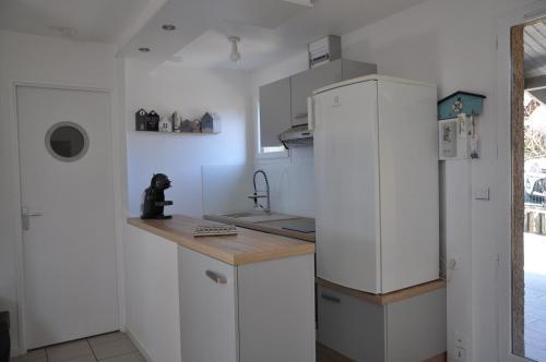 Jolie Petite Maison Jumel�e Pour 4 Pers. - 2070