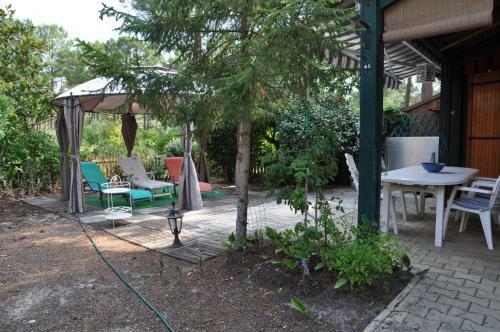 Agr�able Petite Maison Avec Jardin - 1201