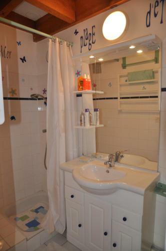 Maison Jumel�e Dans R�sidence Avec Piscine - 96601