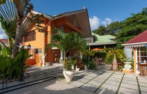 Hostal Oceane Self Catering