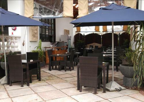La Digue Self-catering Apartments