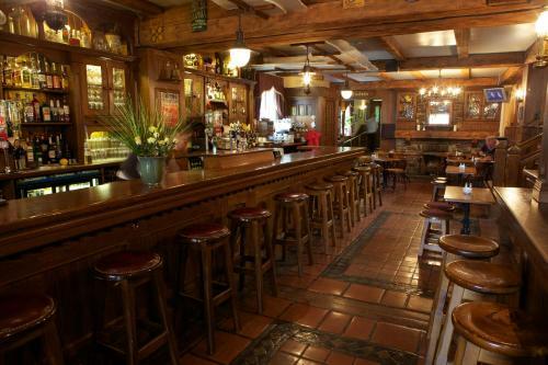 Leens Hotel