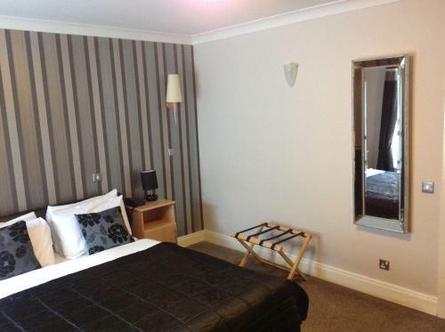 Hotel The Corralea Court