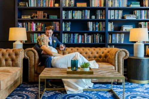 Carlton Shearwater Hotel